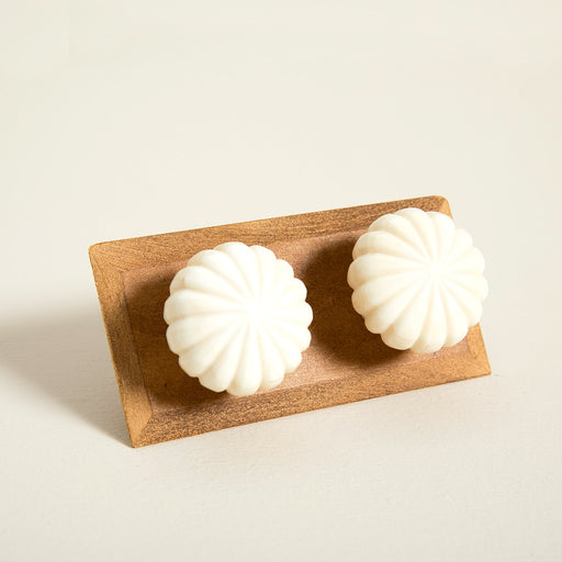 Fiore  Door Knob Set of Two Natural