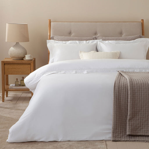 Glad Duvet Cover 230x220 cm White/Cool Grey