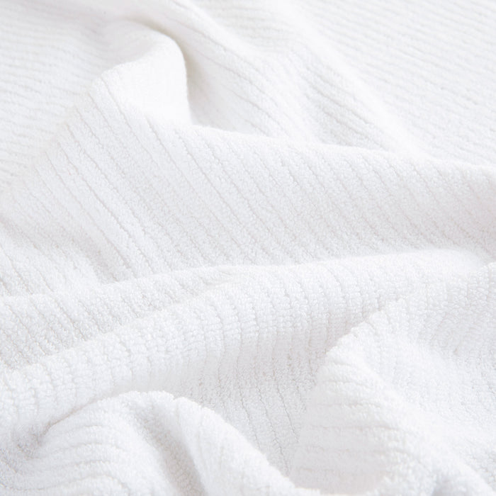 Albero Bath Towel 85X150 cm White