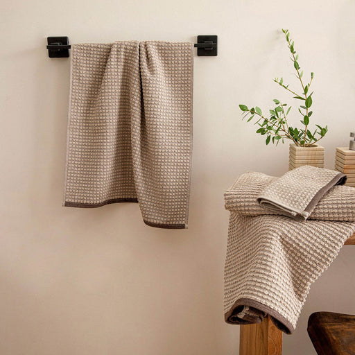 Dannien Bath Towel 85x150 cm Beige/Dark Brown