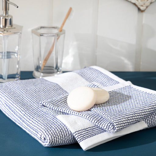 Albera Bath Towel 85x150 Cm WHITE/MARINE BLUE