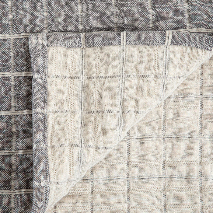 Geo Throw Grey