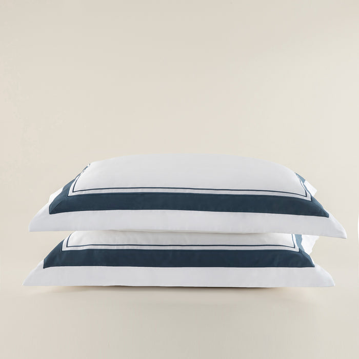 Adda Pillowcase White-Blue