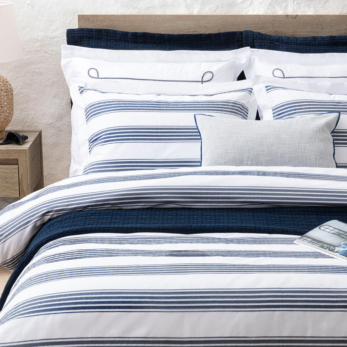 Wave Duvet Cover Set Double Size 200x220 cm White