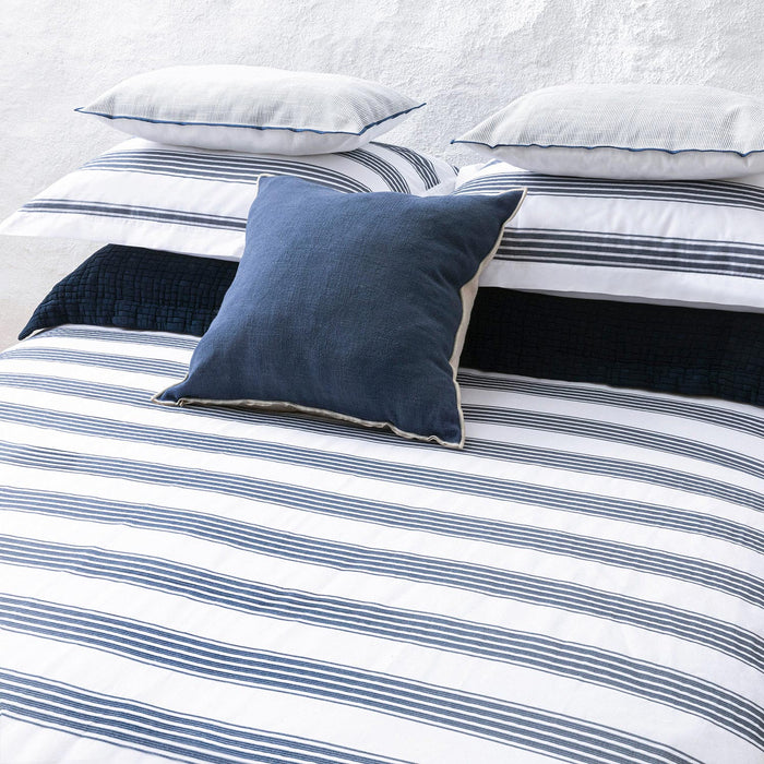 Wave Duvet Cover Set Double Size 200x220 cm White