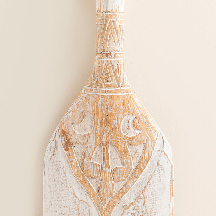 Toraja White Deorative Spade Natural