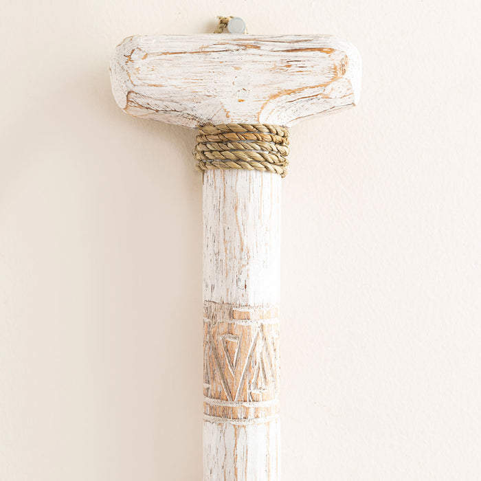 Toraja White Deorative Spade Natural