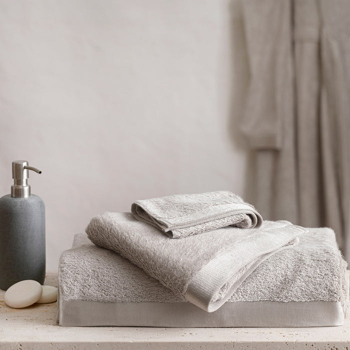 Floss Bath Towel 85x150 cm Light Grey