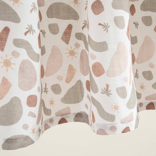 Joyful Newborn Blanket (120x120) Ecru