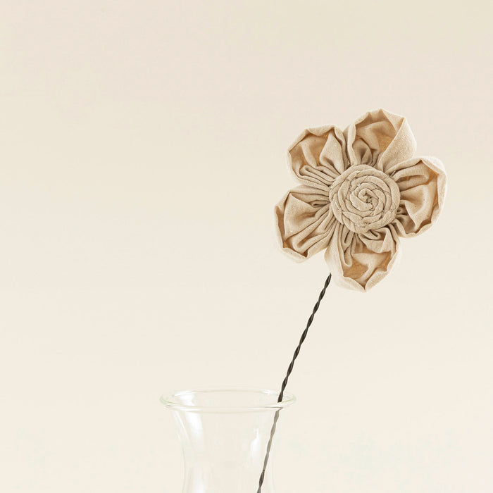 Daisy Flower Decor Cream