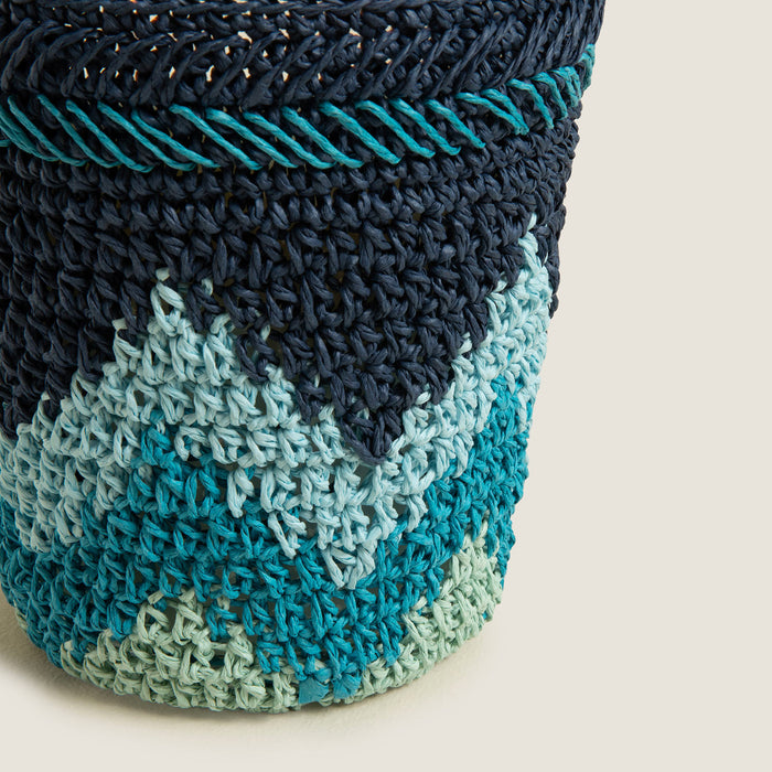 Boho Coastal Crochet Scented Candle 14x17 cm Blue